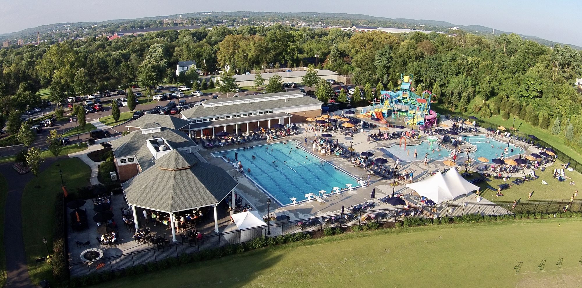 Drone_Pool_shot